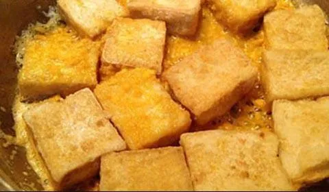 Đậu phụ chiên vàng cho món lẩu