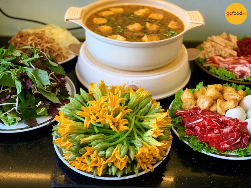 Hướng dẫn nấu lẩu bò ngon với riêu cua và bắp bò Obe