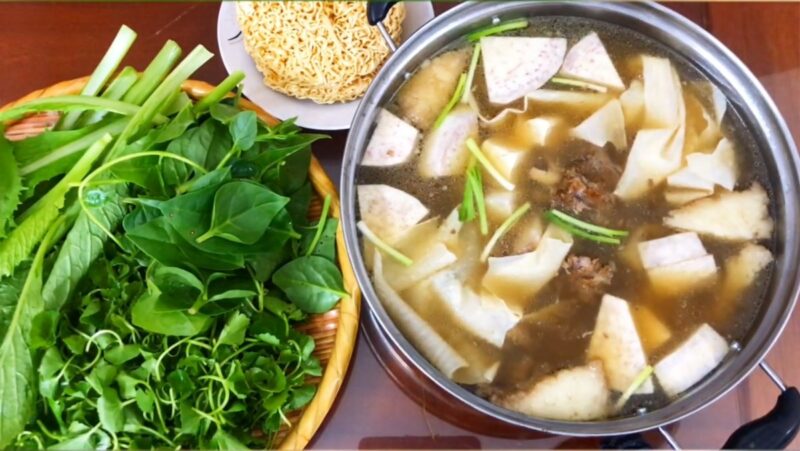 Cách Nấu Lẩu Bò Khoai Môn Thơm Ngon Chuẩn Vị Tại Nhà