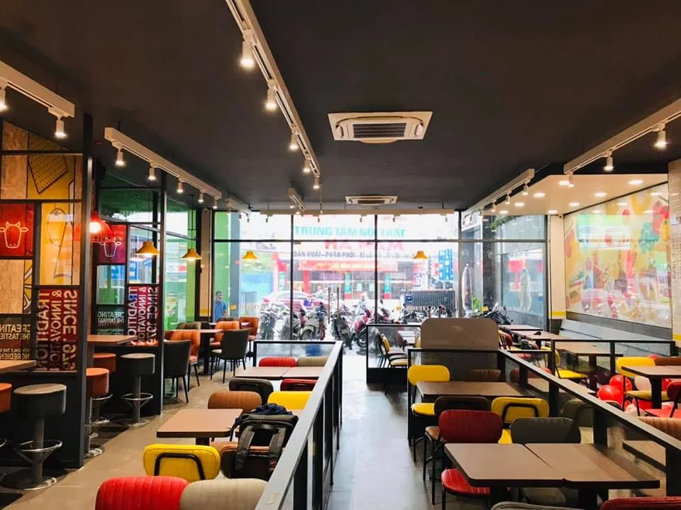 Không gian thoáng đãng tại Lotteria Landmark 81