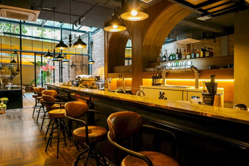 Với không gian sang trọng, Maazi phù hợp để thưởng thức bữa ăn trong những dịp đặc biệt (Nguồn: Fanpage Maazi Old Quarter)