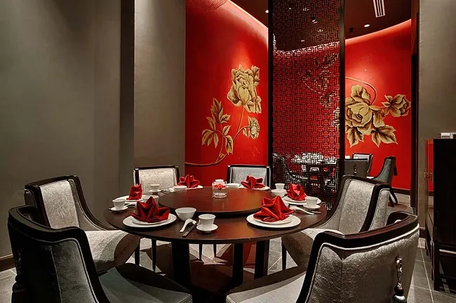 Họa tiết trang trí đậm chất Á Đông trong phòng VIP