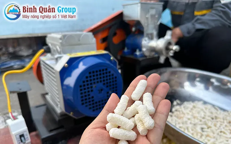 Bỏng kẹo tam màu sắc