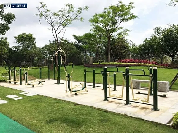 Máy tập thể dục tại công viên
