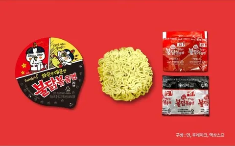 Cận cảnh chiếc ly mì tiện lợi với thiết kế chắc chắn cho phép sử dụng ở bất cứ đâu