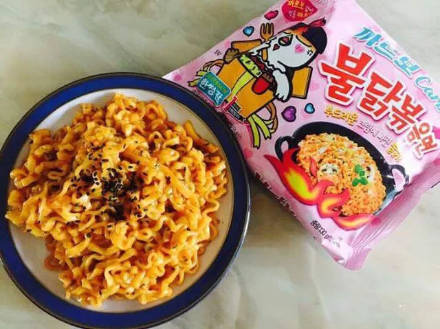 Mì Carbo hồng - sản phẩm bán chạy nhất của dòng Samyang cay