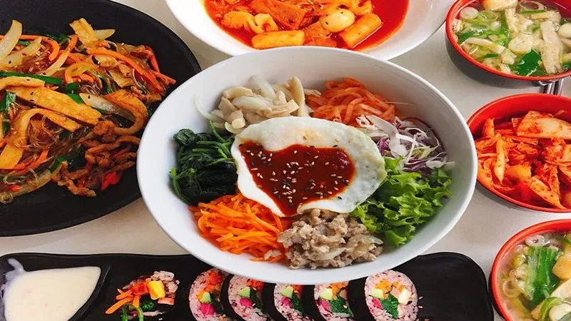 Món ăn Hàn Quốc tại nhà hàng Hanuri