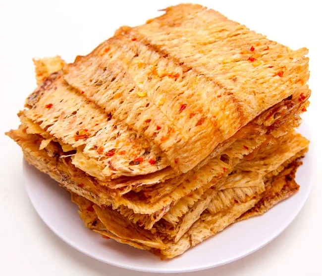 Mực cán tẩm gia vị Đà Nẵng với lớp gia vị đỏ đặc trưng