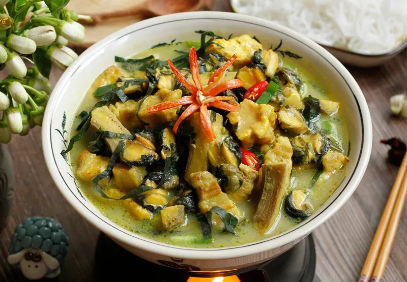 Món cá tầm om chuối đậu sau khi hoàn thiện có màu sắc vô cùng hấp dẫn