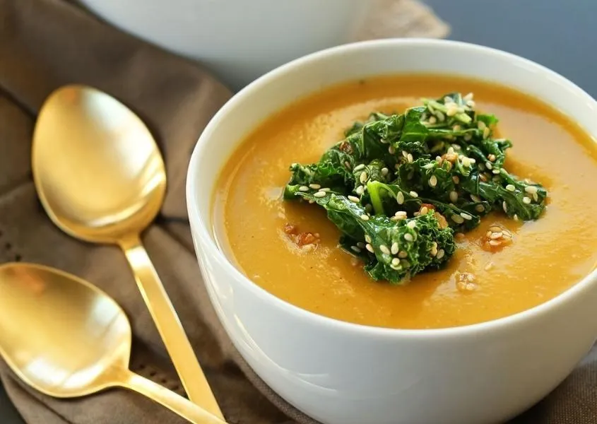 Cháo cá lóc khoai lang cho bé với màu vàng cam tự nhiên từ khoai lang