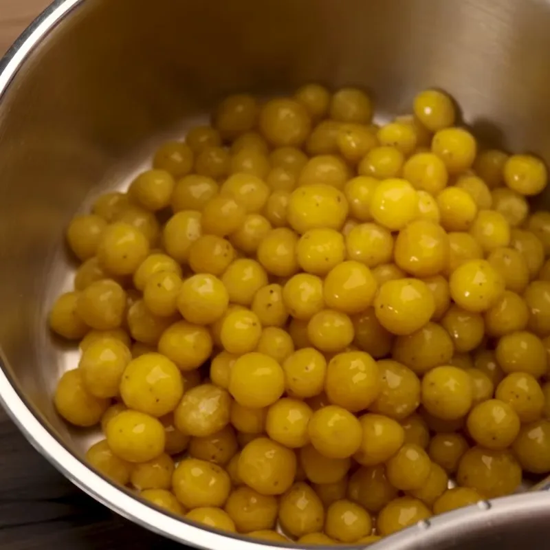 Bước 5 Nấu chè chuối Chè chuối viên