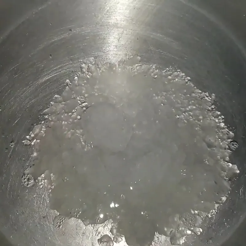 Nấu nha đam đường phèn hoa đậu biếc