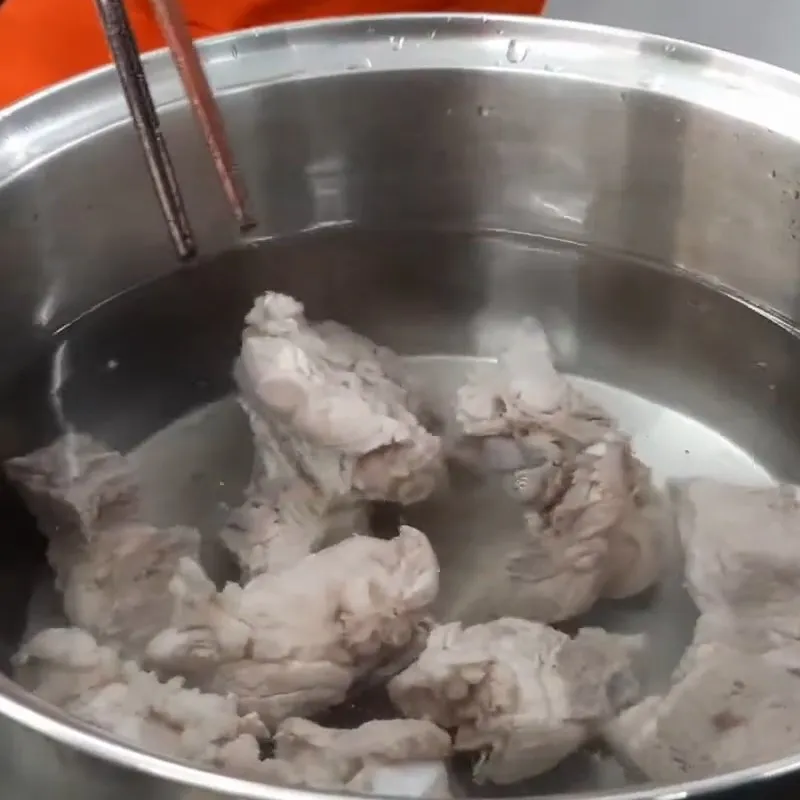 Hầm nước xương