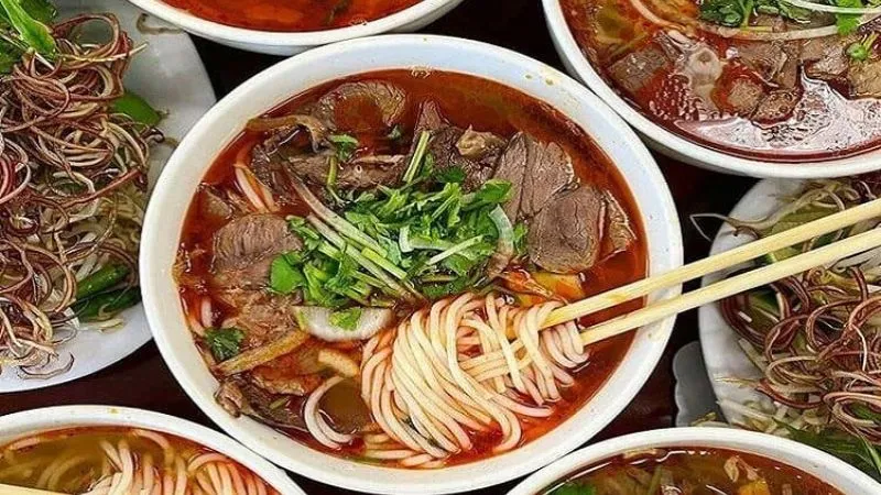 Bún bò Huế Hương Cỏi