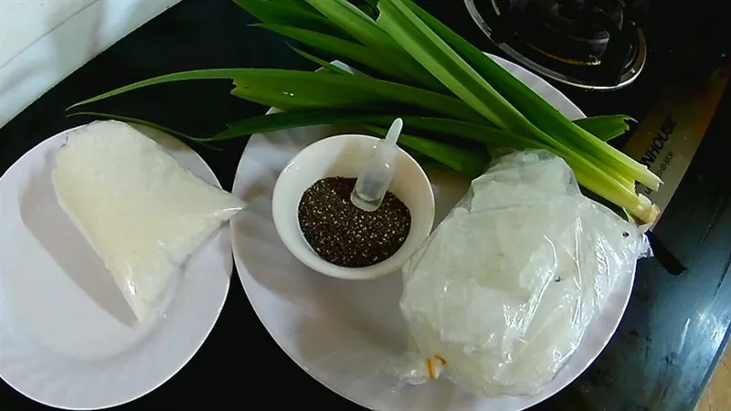 Nguyên liệu chính để làm thạch dừa hạt chia tại nhà