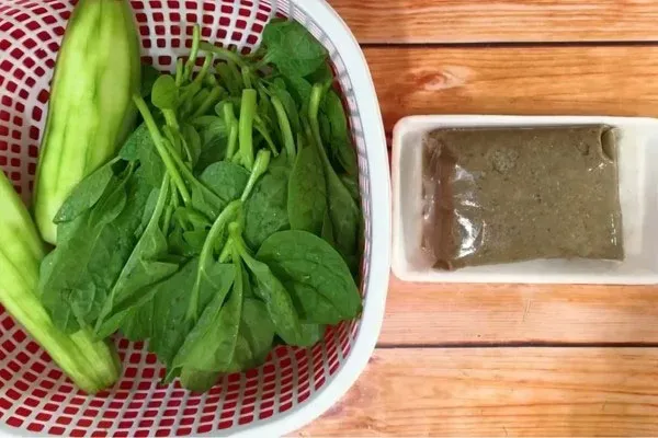 Nguyên liệu nấu canh cua đồng mồng tơi