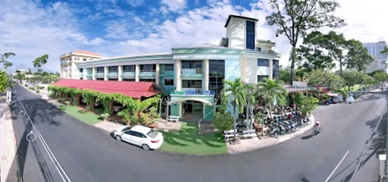 Nhà hàng Hùng Vương Bến Tre với không gian sang trọng và buffet sáng phong phú