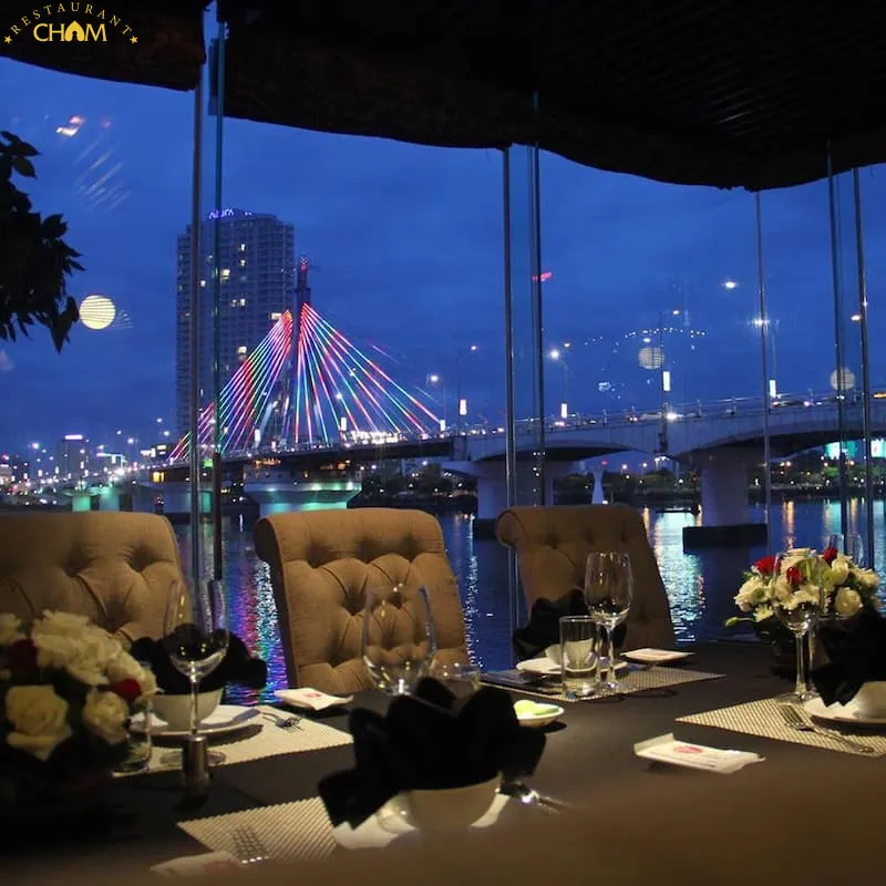 Memory Lounge Bar & Restaurant