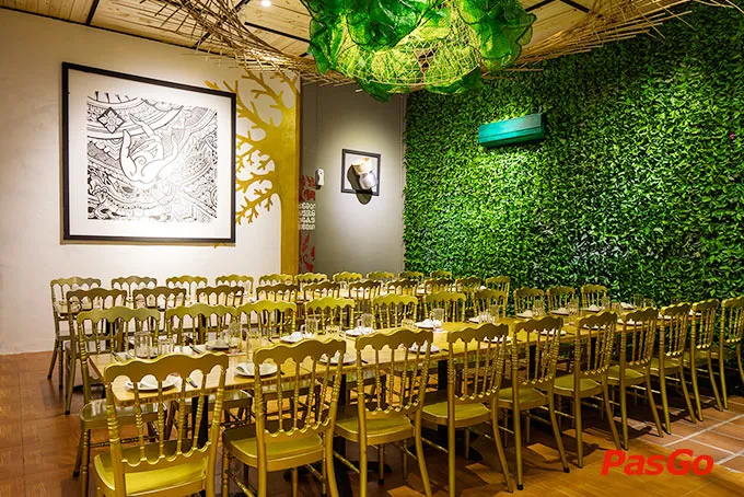 Không gian rộng rãi tại quán ăn Võ Văn Kiệt