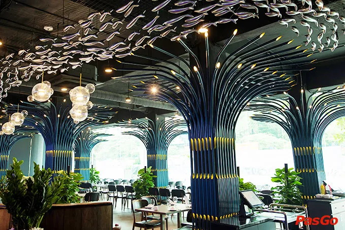 Sảnh tiệc chung rộng lớn, thiết kế ấn tượng, sang trọng rất thích hợp với các buổi hội nghị, liên hoan công ty