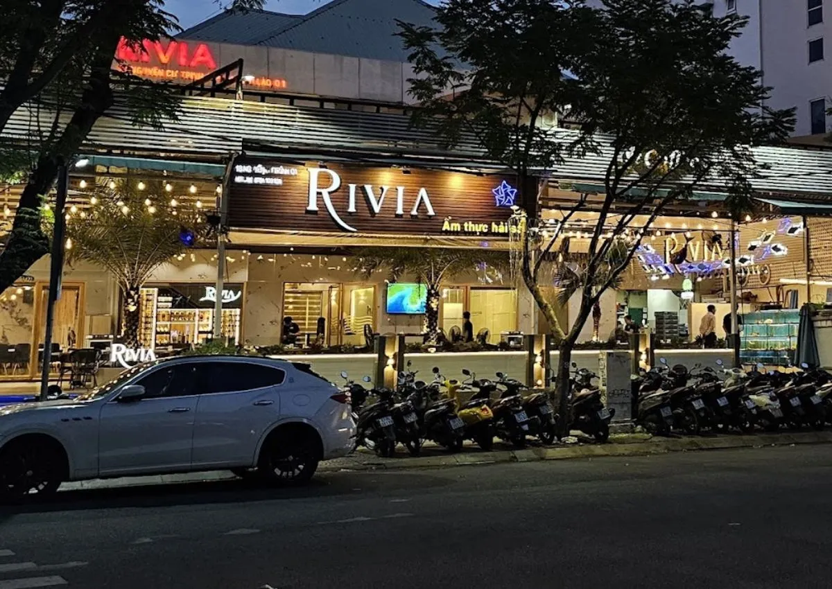 Nhà hàng hải sản RIVA