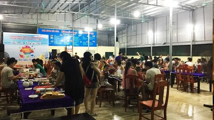 Một buổi Gala Dinner được tổ chức tại nhà hàng Hoàng Dương