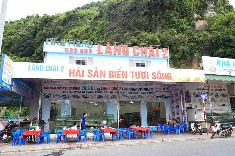Nhà hàng Làng Chài với thực đơn phong phú