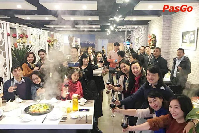 Cây xanh điểm xuyết tạo sự tươi mát