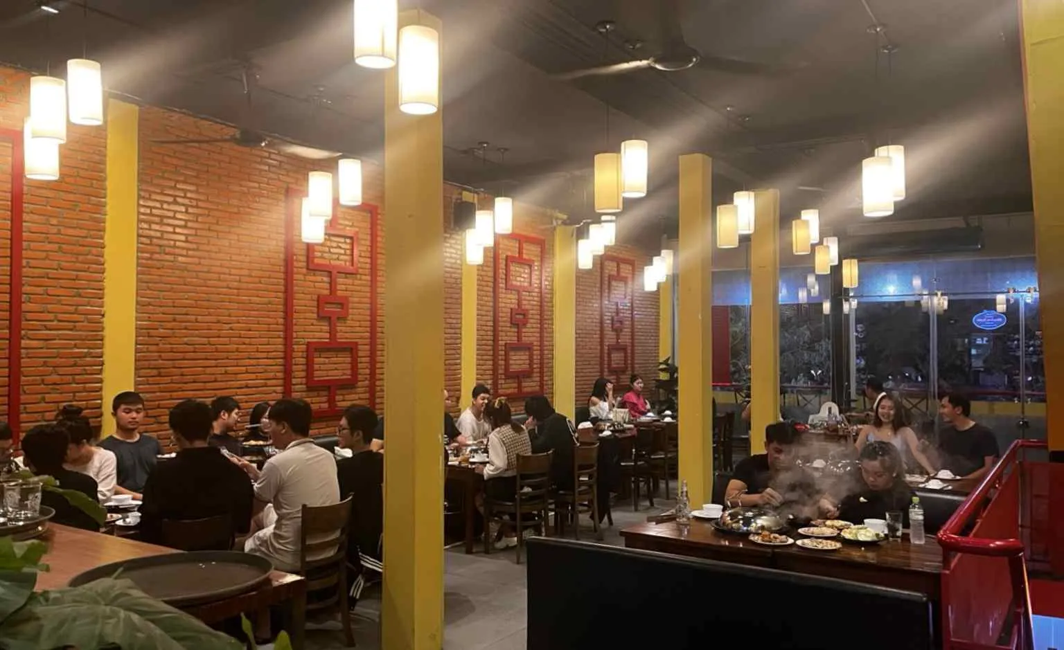 Không gian Hong Kong Steam