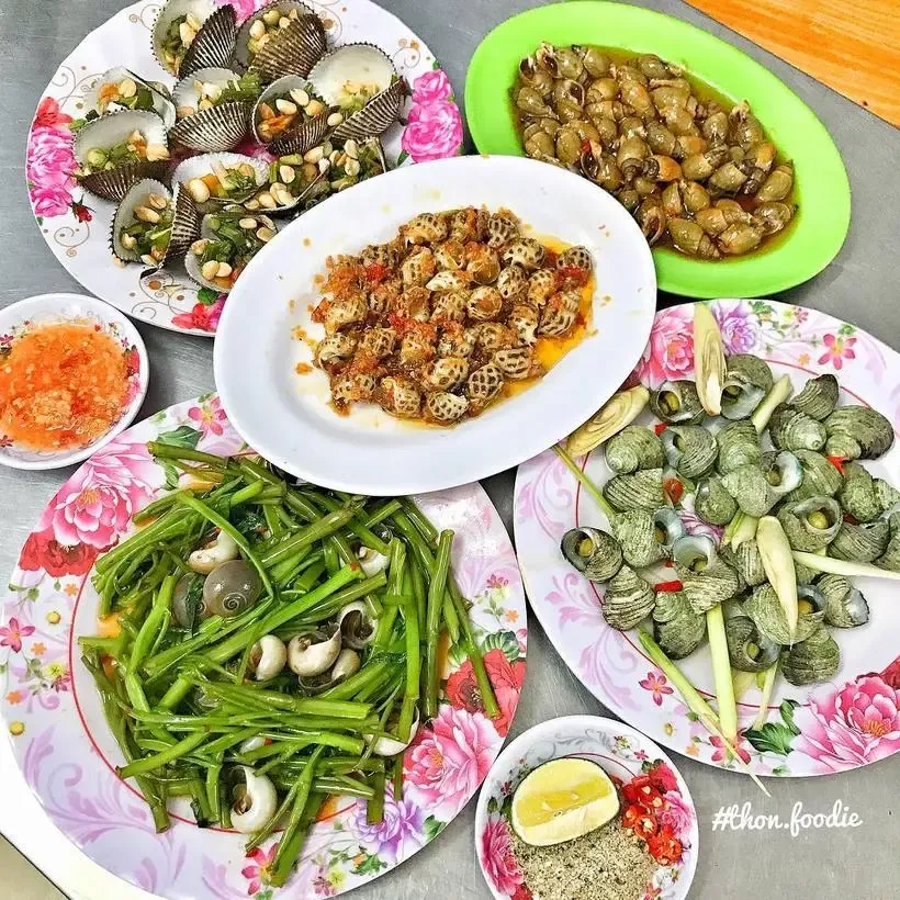 Không gian rộng rãi tại Quán Ăn Gia Đình