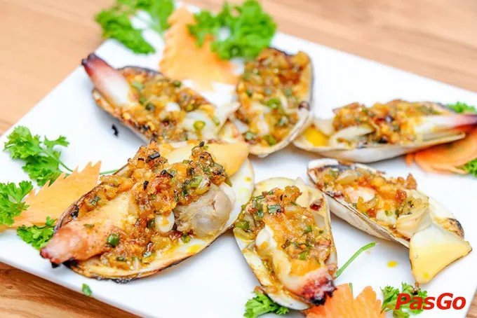 Nhà hàng Thế Giới Hải Sản Vũ Trọng Khánh Hà Đông