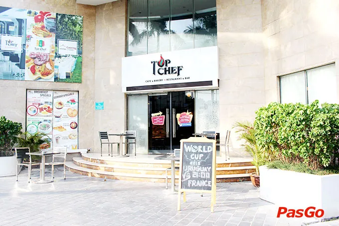Nhà hàng Top Chef Hoàng Hoa Thám 18