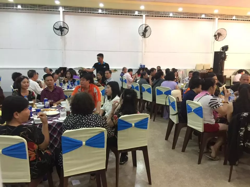 Sảnh chính nhà hàng Ninh Chữ Sea với sức chứa lớn