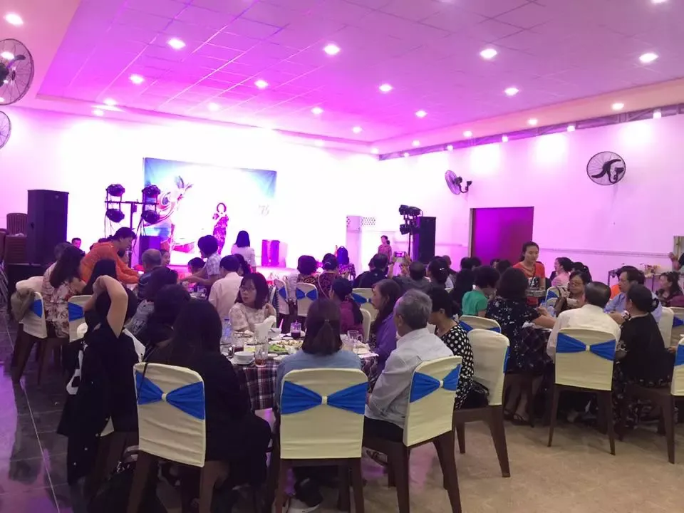 Khu vực BBQ ngoài trời với view biển Ninh Chữ