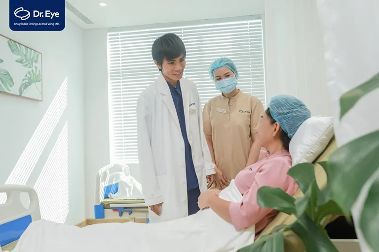 Nhấn mí xong kiêng hải sản bao lâu