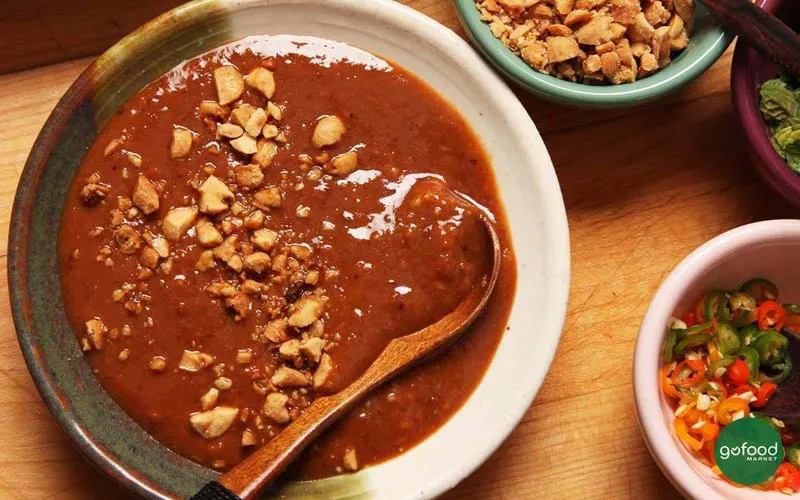 Nước sốt me chua ngọt kích thích vị giác