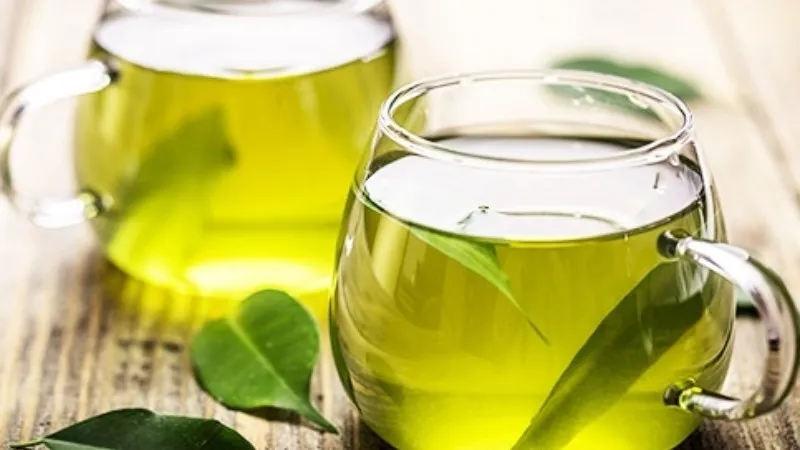 Nước lá vối truyền thống thơm nồng giúp hỗ trợ hệ tiêu hóa khỏe mạnh