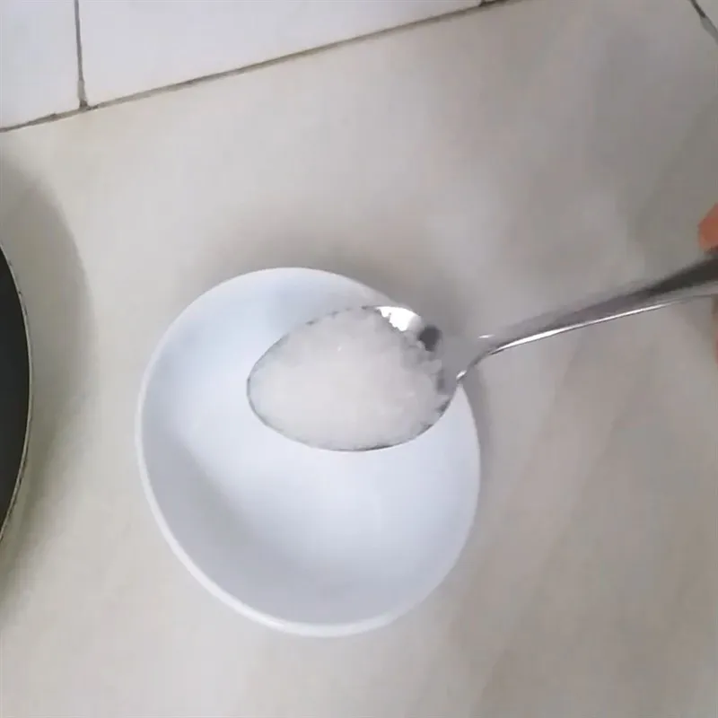 Bước 4 Pha nước cốt dừa Xôi dừa hạt sen