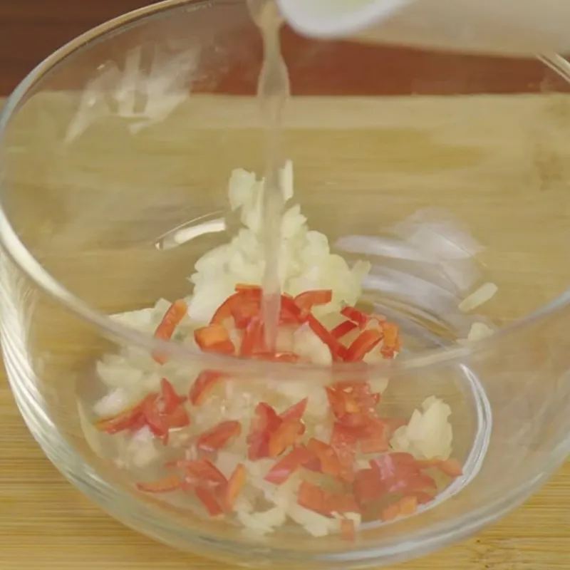 Công thức nước sốt đậm đà với sự kết hợp của nhiều loại gia vị đặc trưng