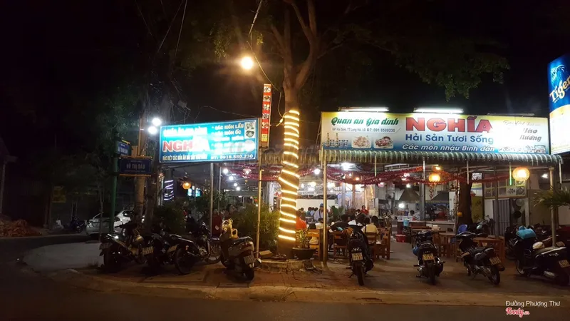 Quán Nghĩa với không gian rộng rãi phục vụ tiệc tùng