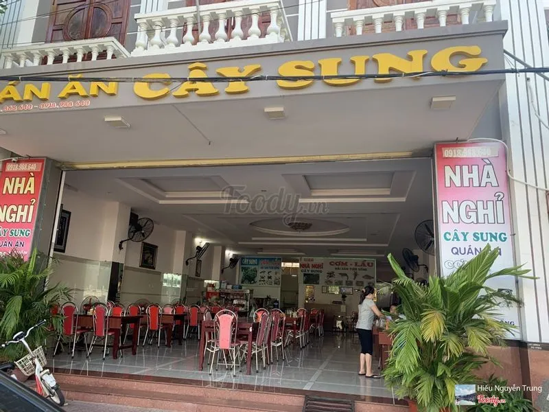 Quán Ăn Cây Sung chuyên các món đặc sản địa phương