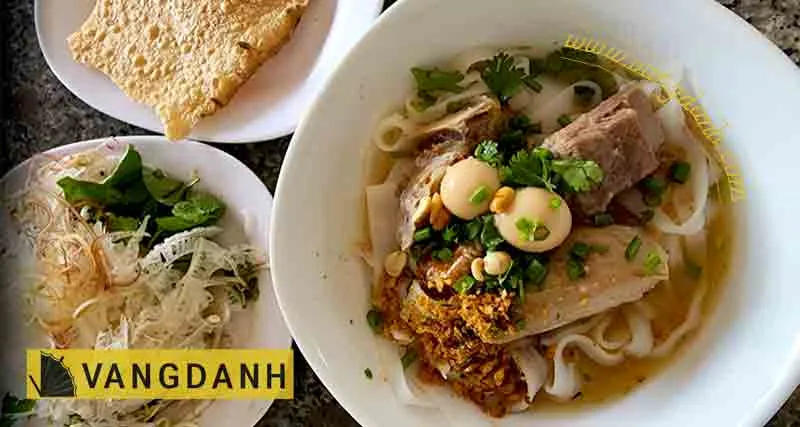 Tô mì quảng gà xương