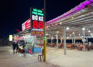 Bờ Kè 86 là một trong các quán ăn ngon ở Mũi Né
