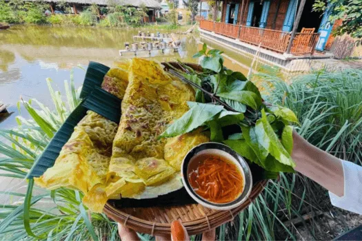 Bữa cơm quê dân dã nhưng đầy đủ dinh dưỡng tại Khu sinh thái ẩm thực Quê Mình Cần Thơ