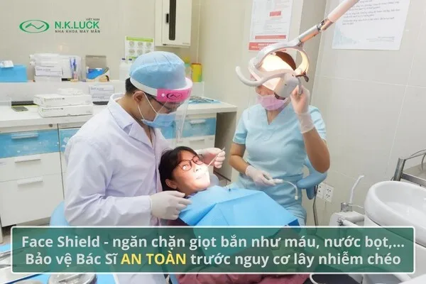 Thiết bị bảo vệ cá nhân trong phòng khám nha khoa