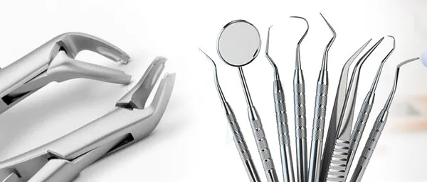 Dụng cụ cần được làm sạch kỹ trước khi khử trùng