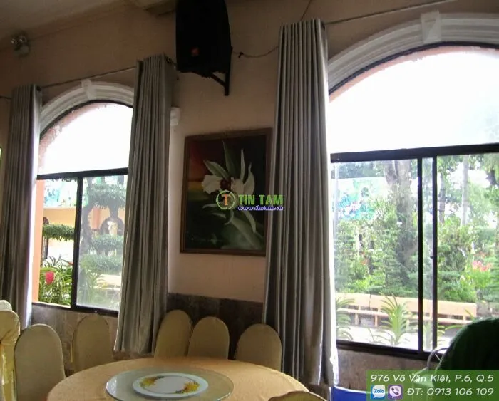 Rèm pha lê đường Lý Thường Kiệt - Nhà hàng Phong Lan