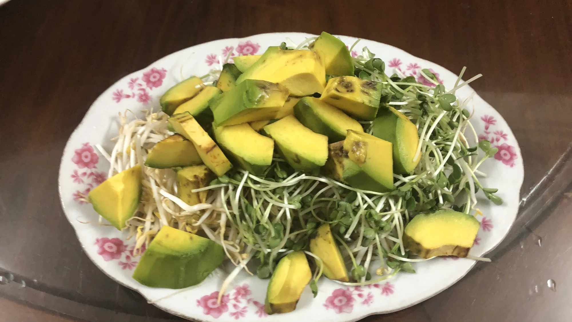 Mê tít cách làm salad rau mầm đơn giản, không đắng, thơm ngon đừng hỏi luôn nhé - Ảnh 2.