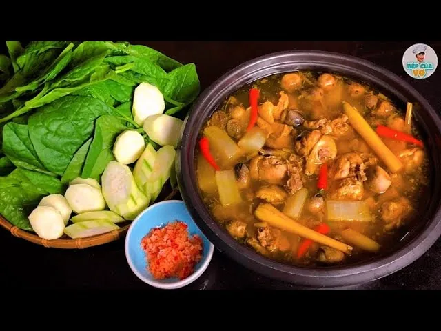 Sơ chế và ướp gà đá