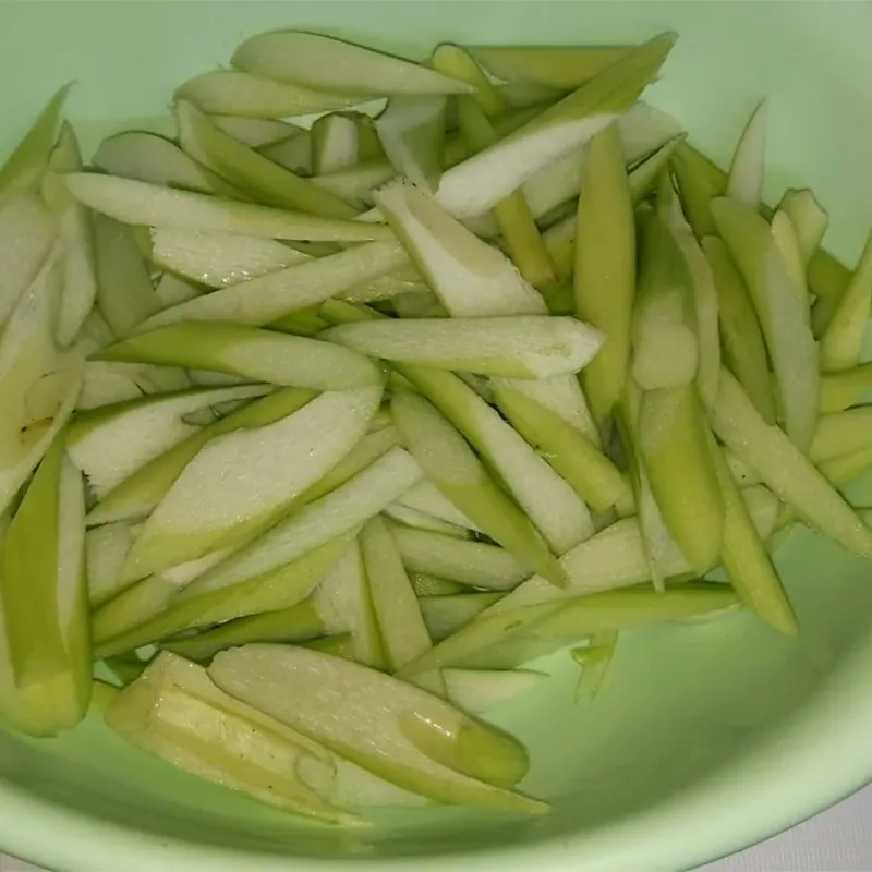 Các bước sơ chế dọc mùng